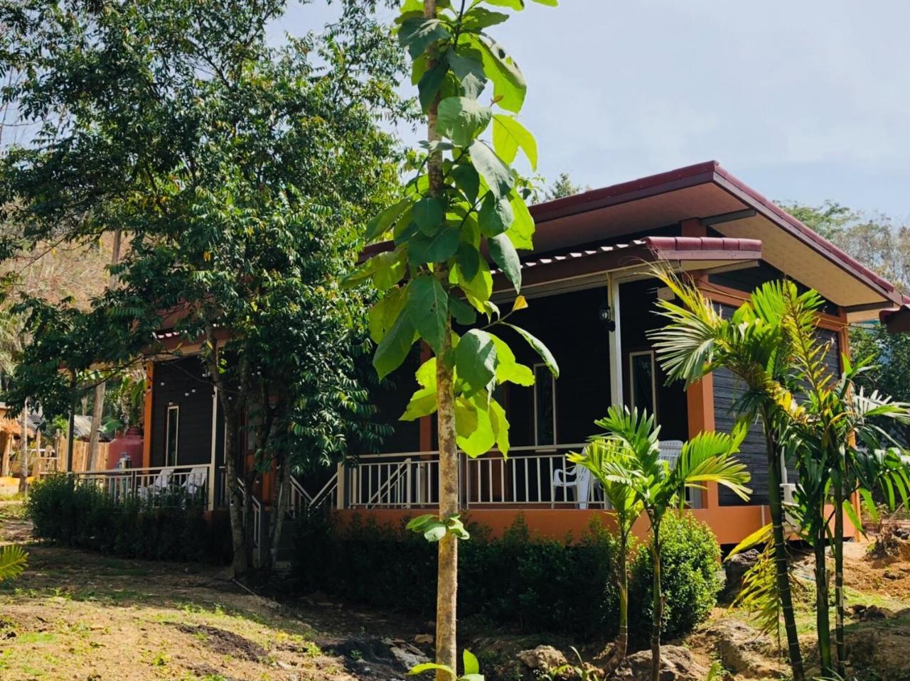 Khum Maikaew Resort Koh Lanta Exterior photo