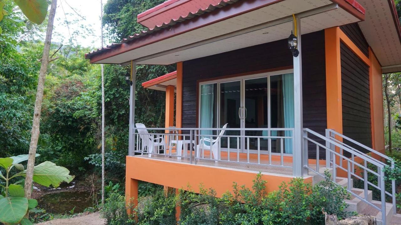 Khum Maikaew Resort Koh Lanta Exterior photo