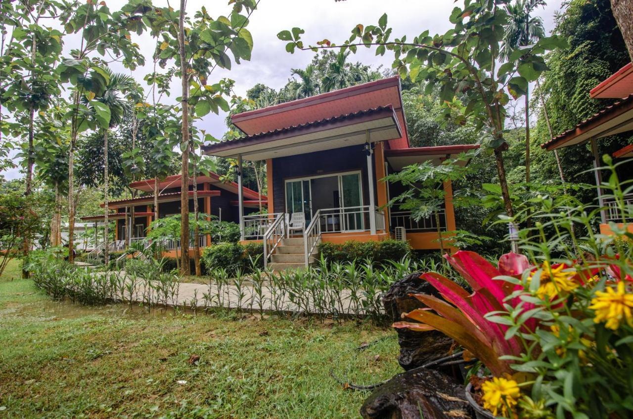 Khum Maikaew Resort Koh Lanta Exterior photo